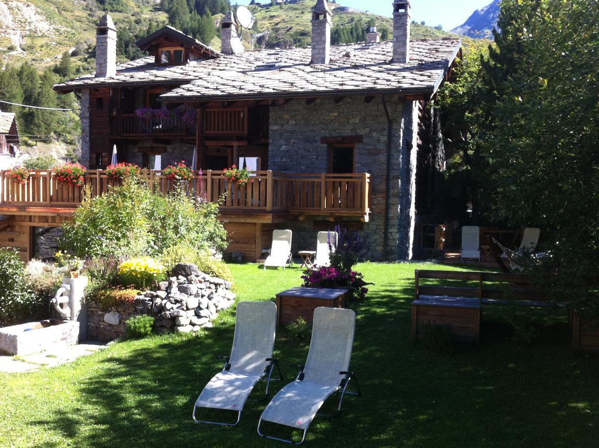 Les Trompeurs Chez Odette Bed & Breakfast Cogne Exterior photo